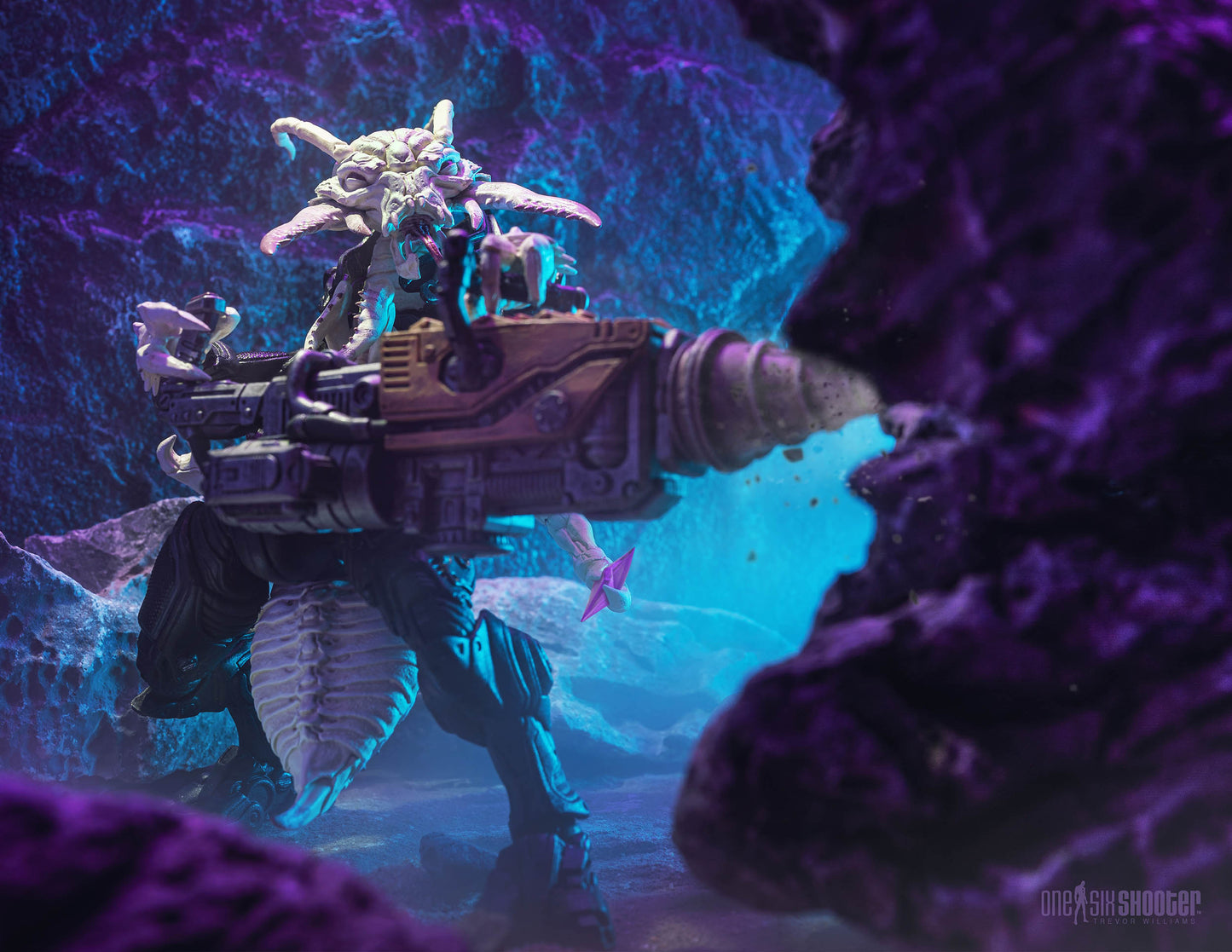 Cosmic Legions Outpost Zaxxius - Sphexxian Mine Worker (Deluxe)